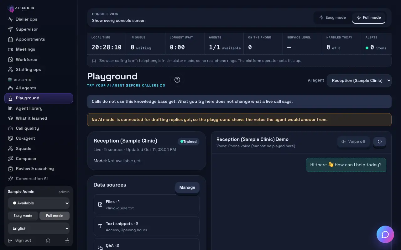 Testovací prostor na počítači: panely agenta (zdroje dat, hlasové odpovědi, pokyny) vlevo a zkušební chat vpravo.